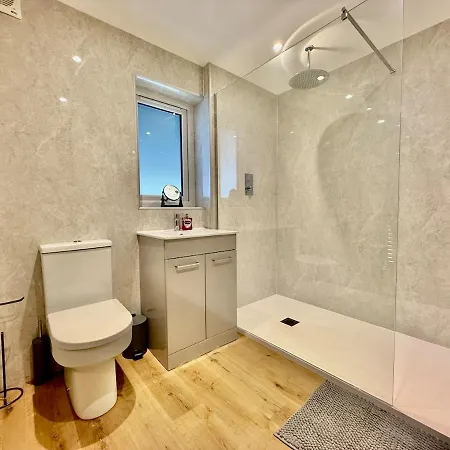 Hébergement de vacances Jaytrees, - Luxury With Hot Tub