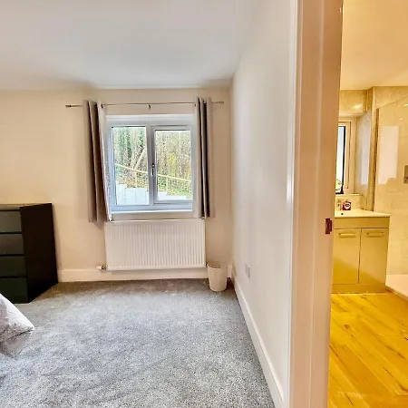 Jaytrees, - Luxury With Hot Tub *