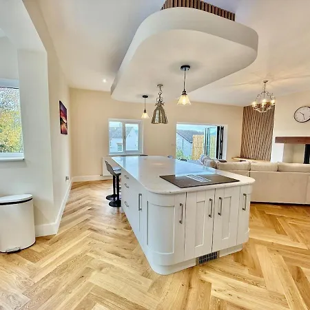 Jaytrees, - Luxury With Hot Tub * كيسويك